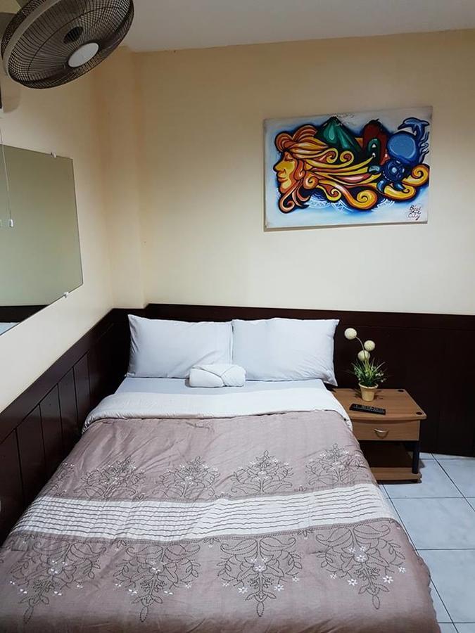 City Corner Hotel Legazpi Buitenkant foto