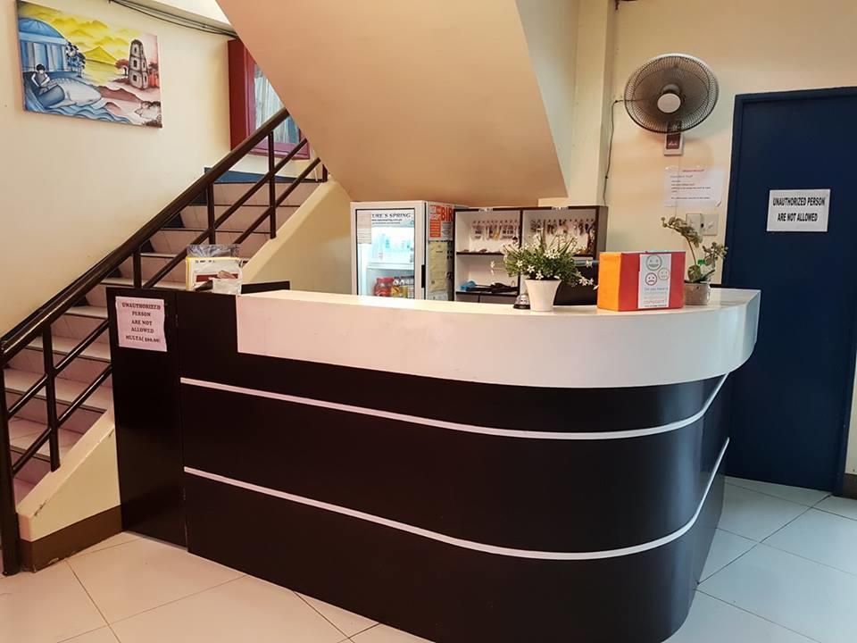 City Corner Hotel Legazpi Buitenkant foto
